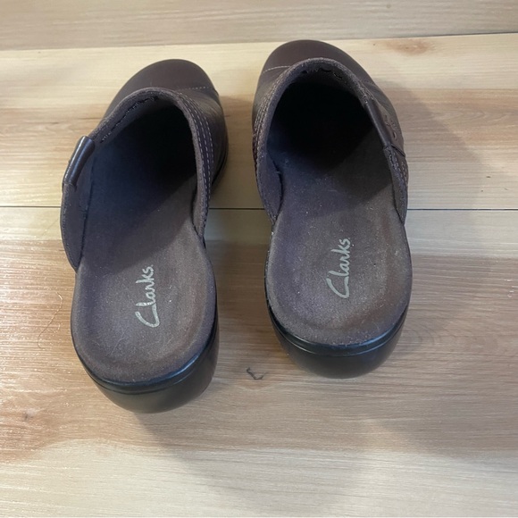 Clarks Brown Leather Mules Women’s Size 7 M - Picture 5 of 9